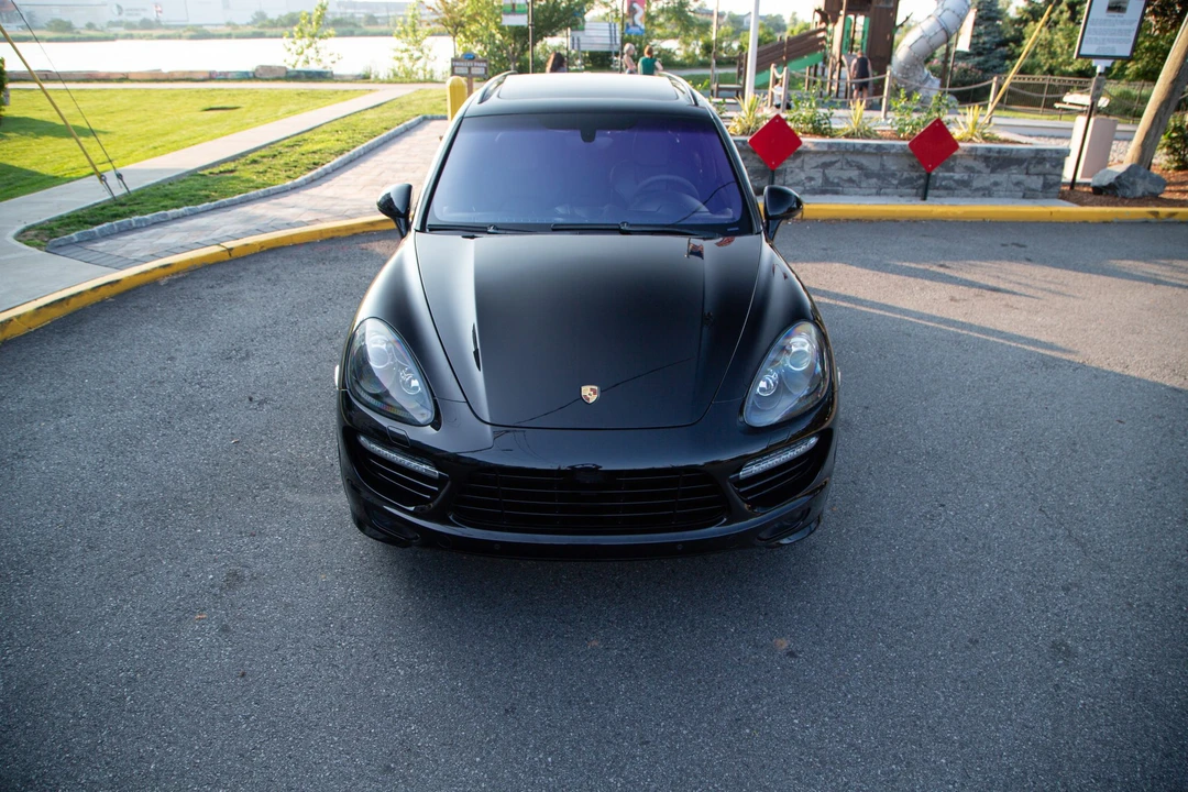 2014 Porsche 958 Cayenne Turbo - Image 10 of 31