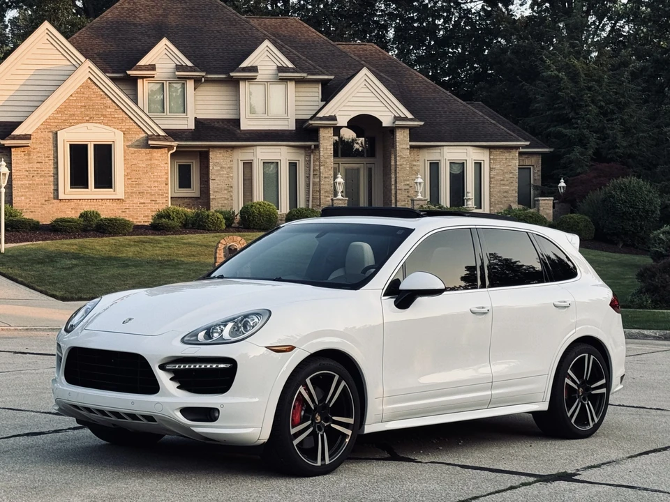2014 Porsche 958 Cayenne Turbo - Image 27 of 31