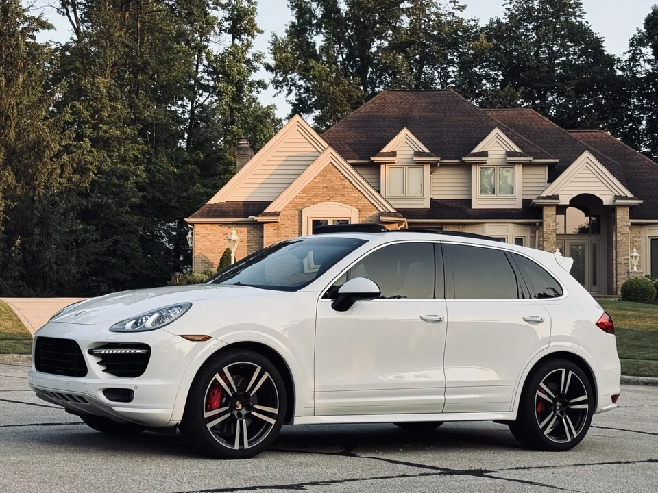 2014 Porsche 958 Cayenne Turbo - Image 26 of 31