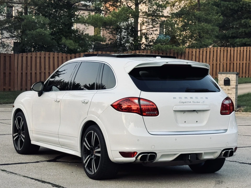 2014 Porsche 958 Cayenne Turbo - Image 18 of 31