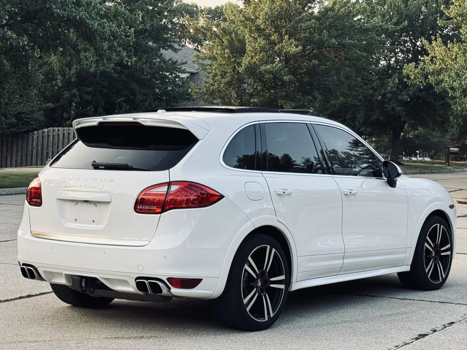2014 Porsche 958 Cayenne Turbo - Image 12 of 31