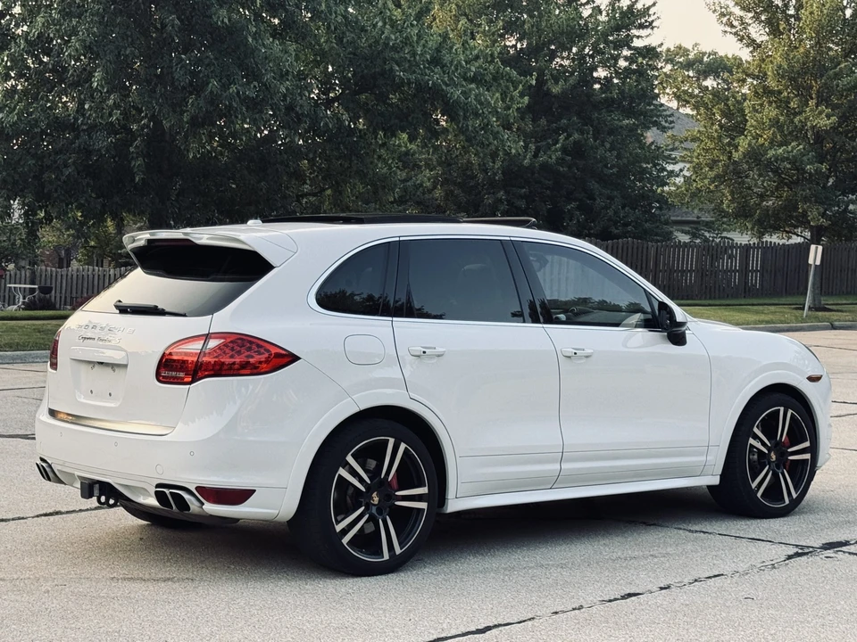 2014 Porsche 958 Cayenne Turbo - Image 11 of 31