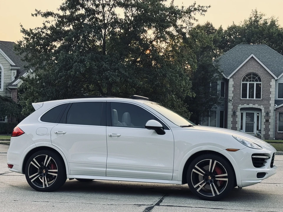 2014 Porsche 958 Cayenne Turbo - Image 7 of 31
