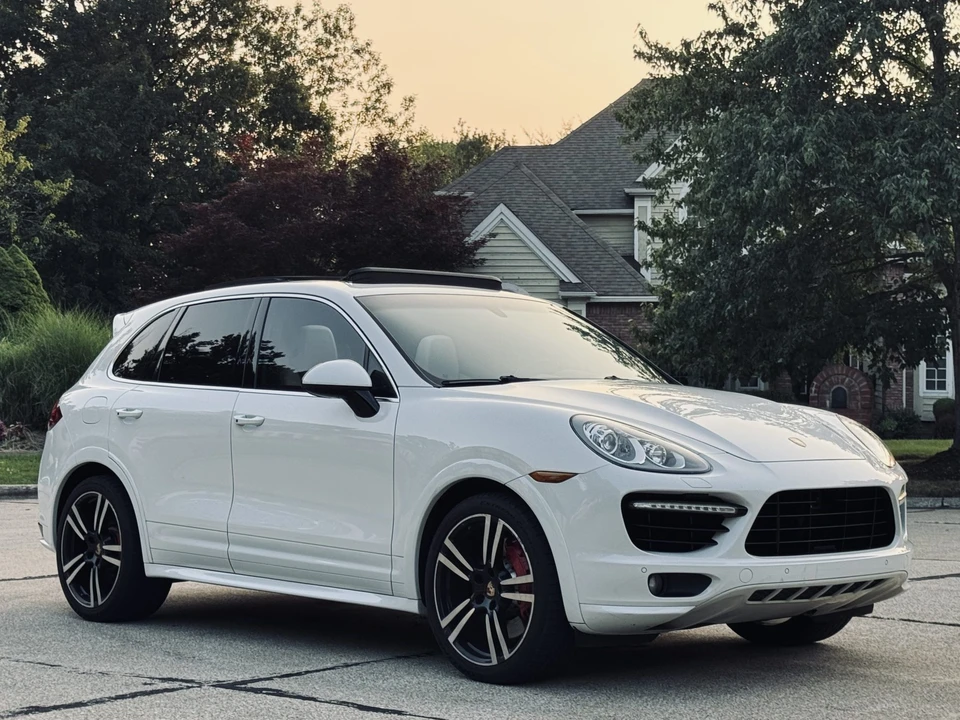 2014 Porsche 958 Cayenne Turbo - Image 5 of 31