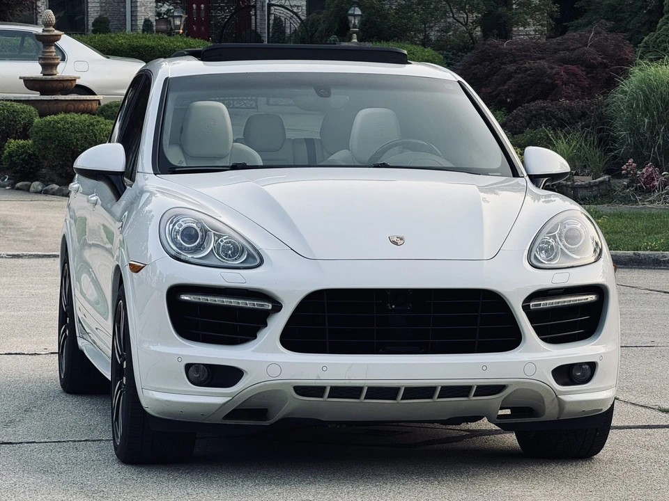2014 Porsche 958 Cayenne Turbo - Image 3 of 31