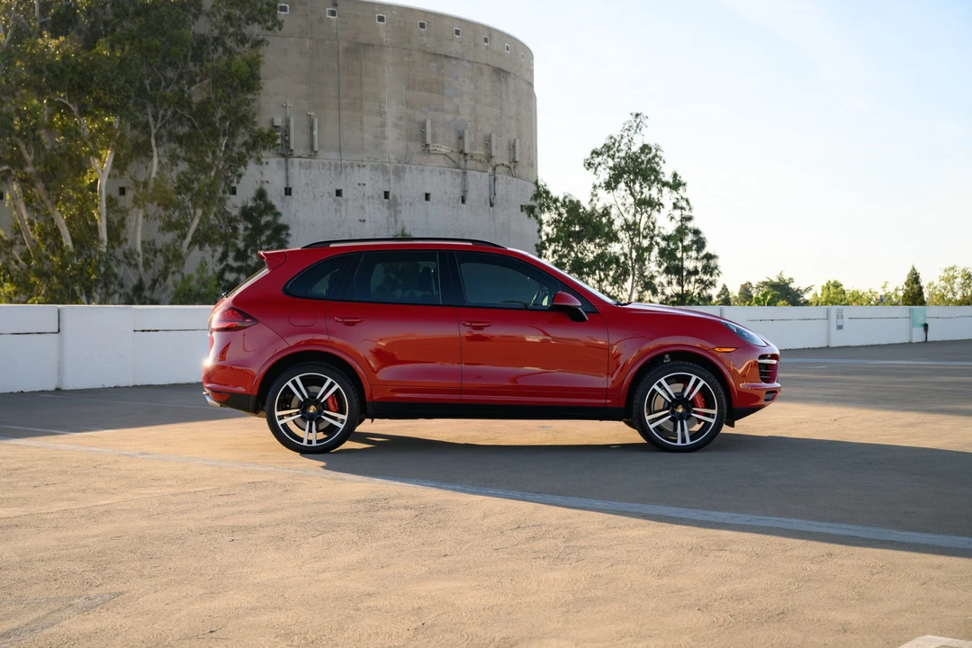2014 Porsche 958 Cayenne Turbo S - Image 18 of 31