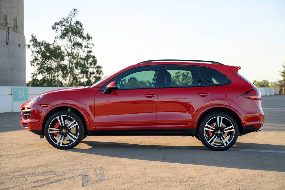 2014 Porsche 958 Cayenne Turbo S - Image 10 of 31