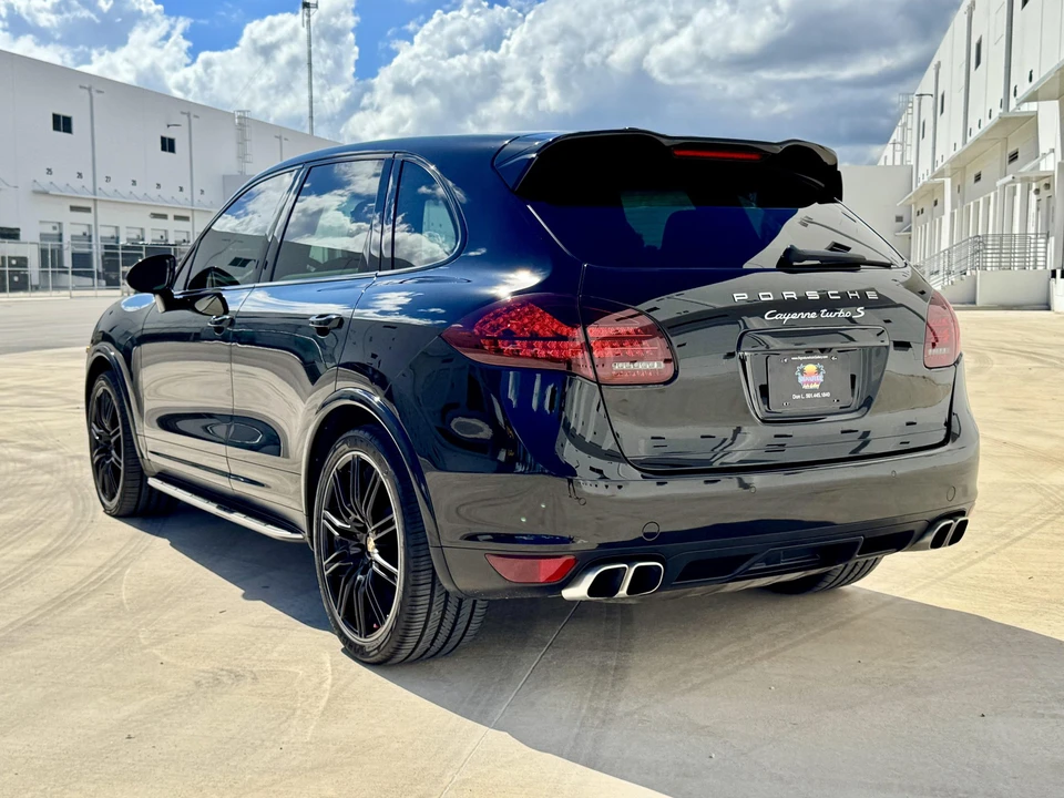 2014 Porsche 958 Cayenne Turbo - Image 17 of 31