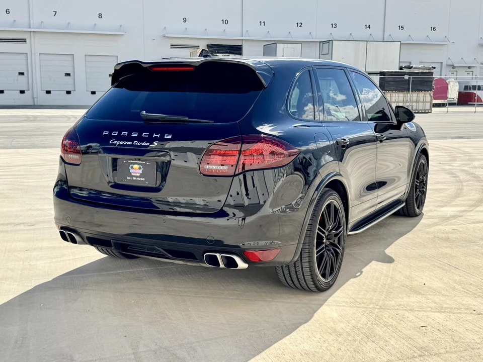 2014 Porsche 958 Cayenne Turbo - Image 12 of 31