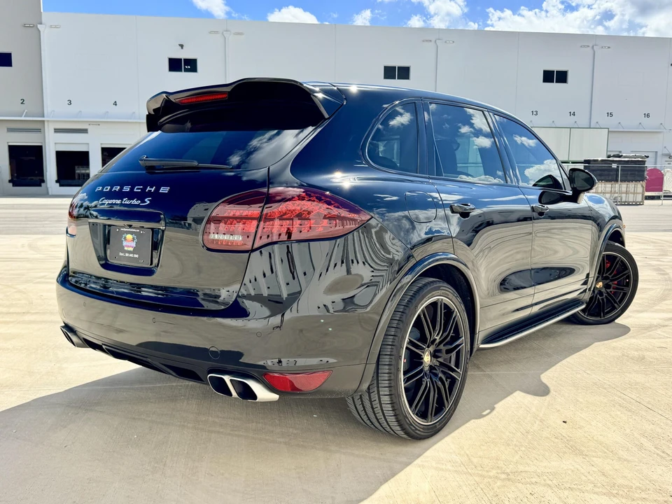 2014 Porsche 958 Cayenne Turbo - Image 10 of 31