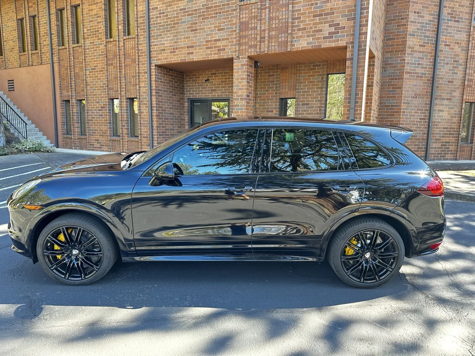 2014 Porsche 958 Cayenne Turbo - Image 12 of 31