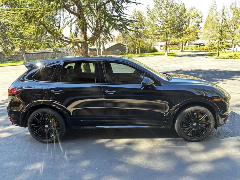 2014 Porsche 958 Cayenne Turbo - Image 26 of 31