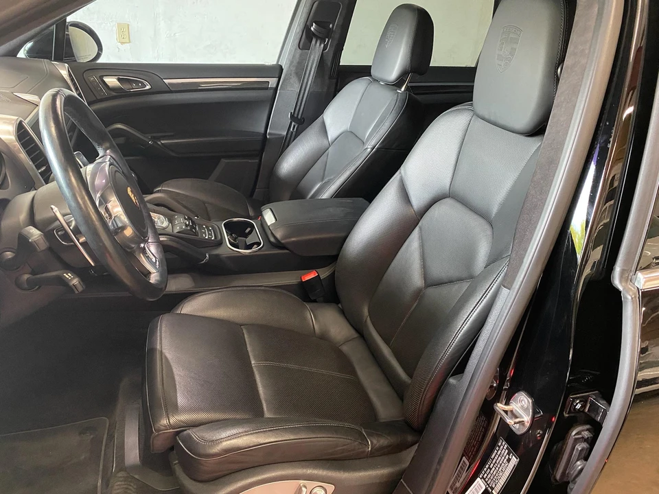 2014 Porsche 958 Cayenne Turbo - Image 28 of 31