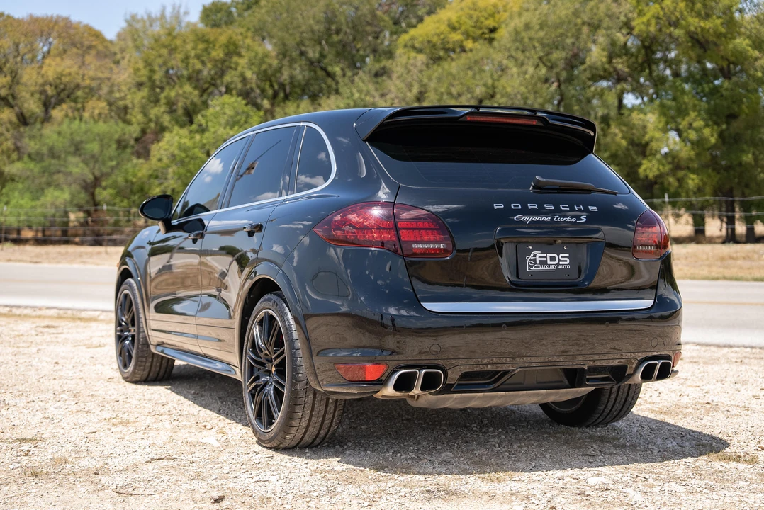 2014 Porsche 958 Cayenne Turbo - Image 10 of 31