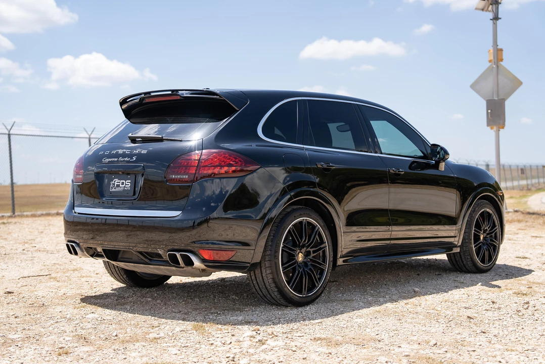 2014 Porsche 958 Cayenne Turbo - Image 11 of 31