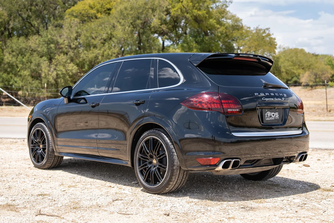 2014 Porsche 958 Cayenne Turbo - Image 9 of 31