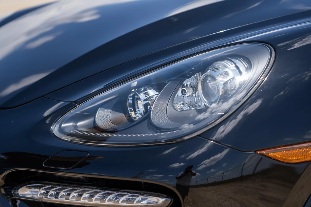 2014 Porsche 958 Cayenne Turbo - Image 17 of 31