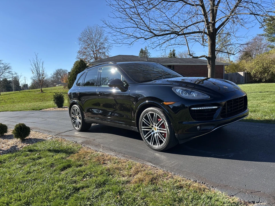 2014 Porsche 958 Cayenne Turbo - Image 8 of 31