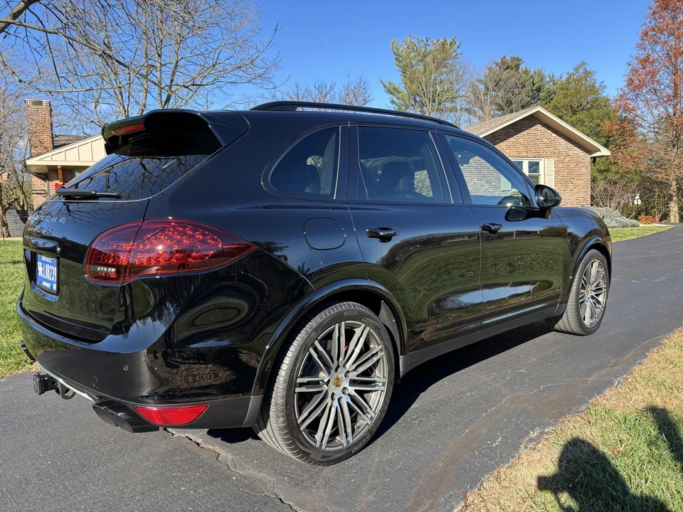 2014 Porsche 958 Cayenne Turbo - Image 6 of 31