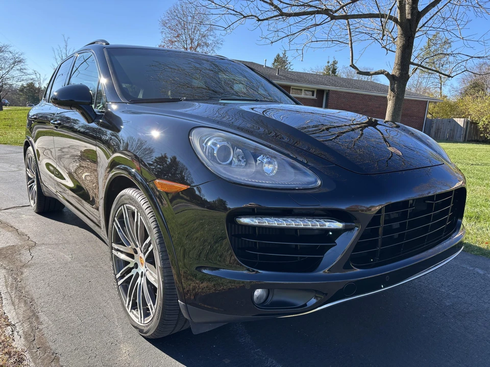 2014 Porsche 958 Cayenne Turbo - Image 9 of 31