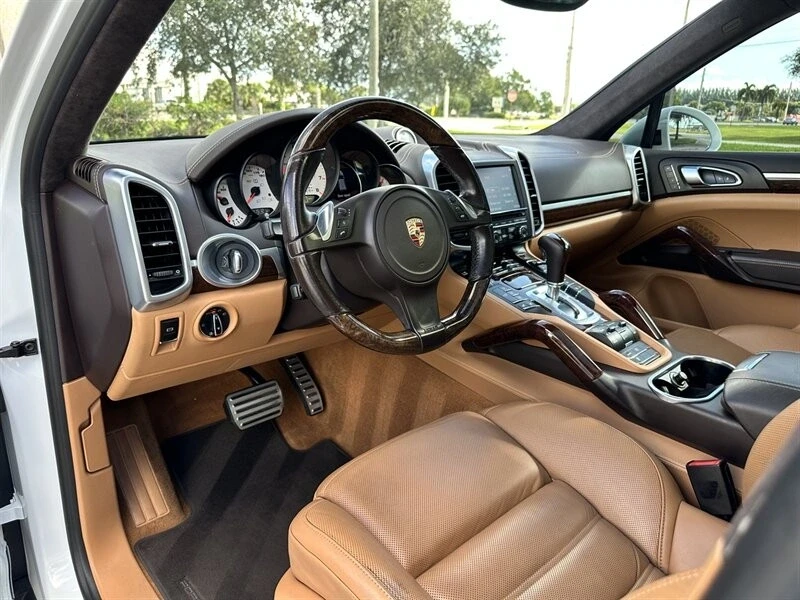 2014 Porsche 958 Cayenne Turbo - Image 7 of 12