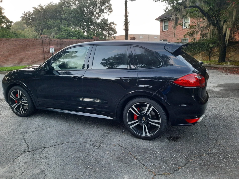 2014 Porsche 958 Cayenne Turbo - Image 9 of 31