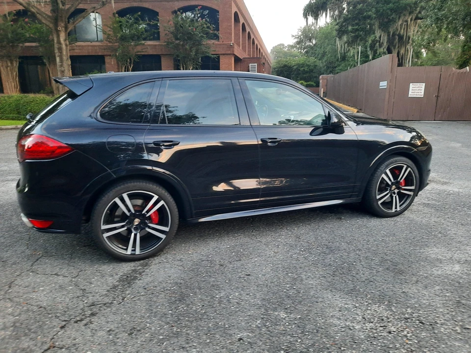 2014 Porsche 958 Cayenne Turbo - Image 27 of 31