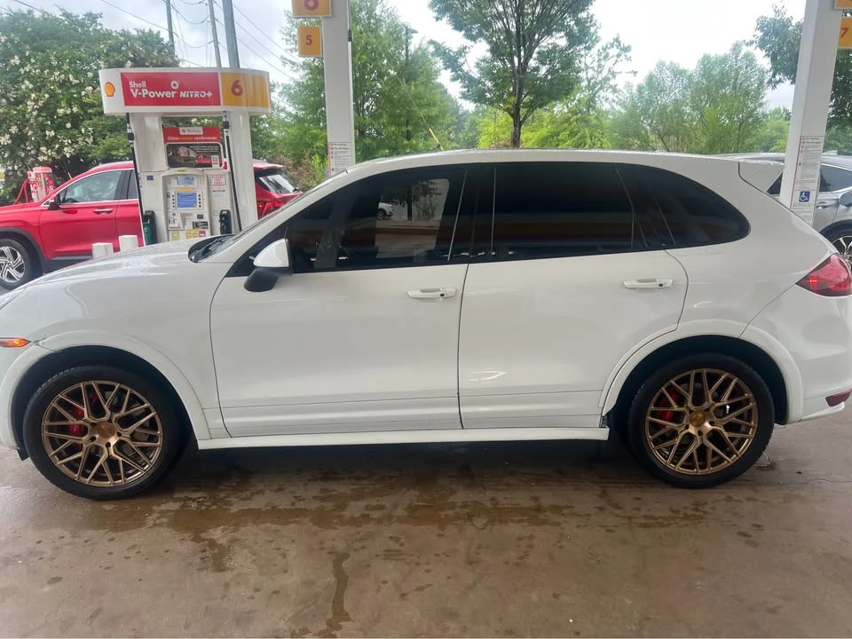 2014 Porsche 958 Cayenne Turbo - Image 2 of 7
