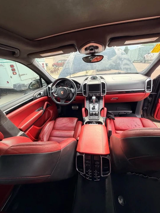 2014 Porsche 958 Cayenne Turbo - Image 7 of 10
