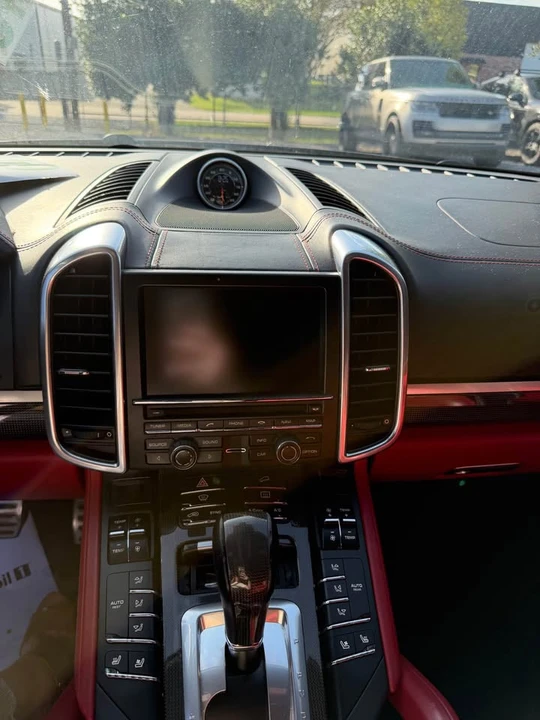 2014 Porsche 958 Cayenne Turbo - Image 10 of 14
