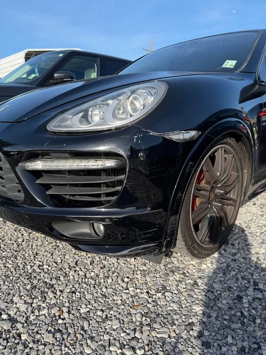 2014 Porsche 958 Cayenne Turbo - Image 2 of 14