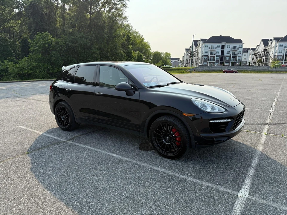 2014 Porsche 958 Cayenne Turbo - Image 10 of 31