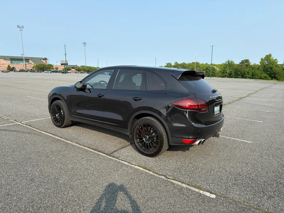 2014 Porsche 958 Cayenne Turbo - Image 8 of 31