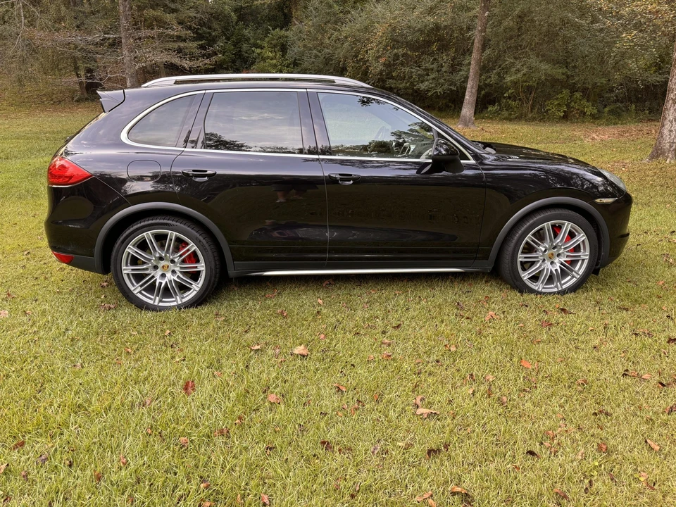 2014 Porsche 958 Cayenne Turbo - Image 8 of 31