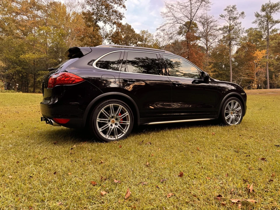 2014 Porsche 958 Cayenne Turbo - Image 9 of 31