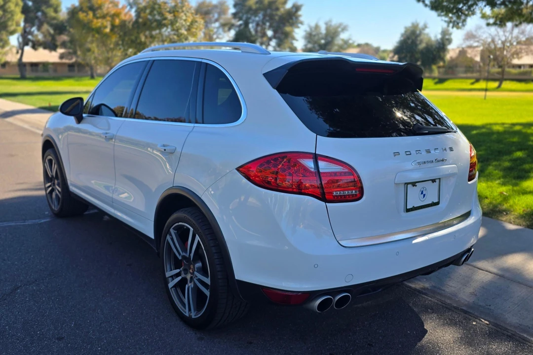2014 Porsche 958 Cayenne Turbo - Image 4 of 31