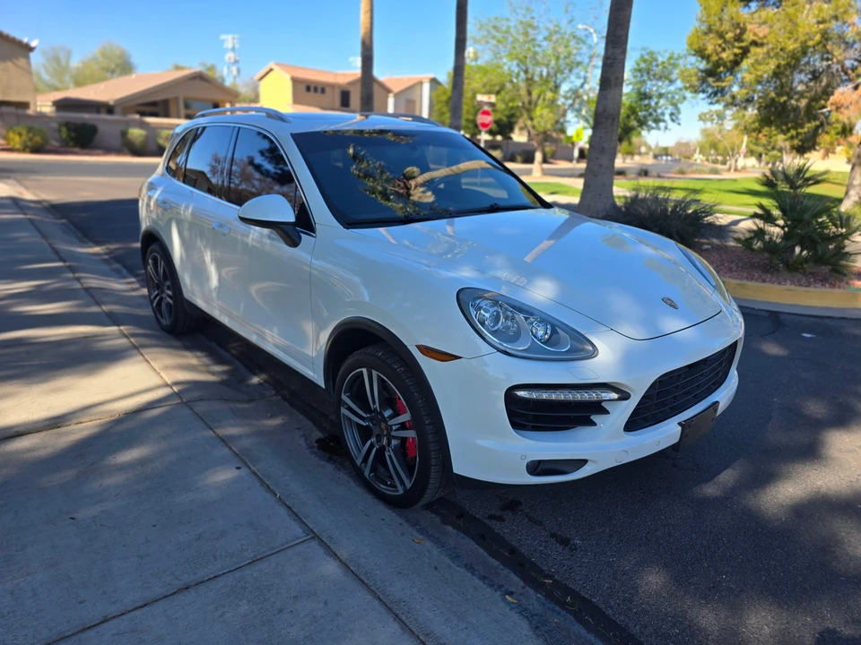 2014 Porsche 958 Cayenne Turbo - Image 14 of 31