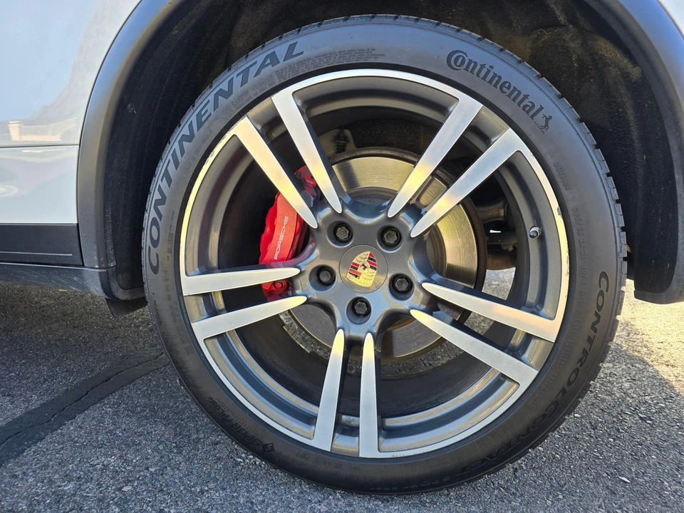 2014 Porsche 958 Cayenne Turbo - Image 26 of 31