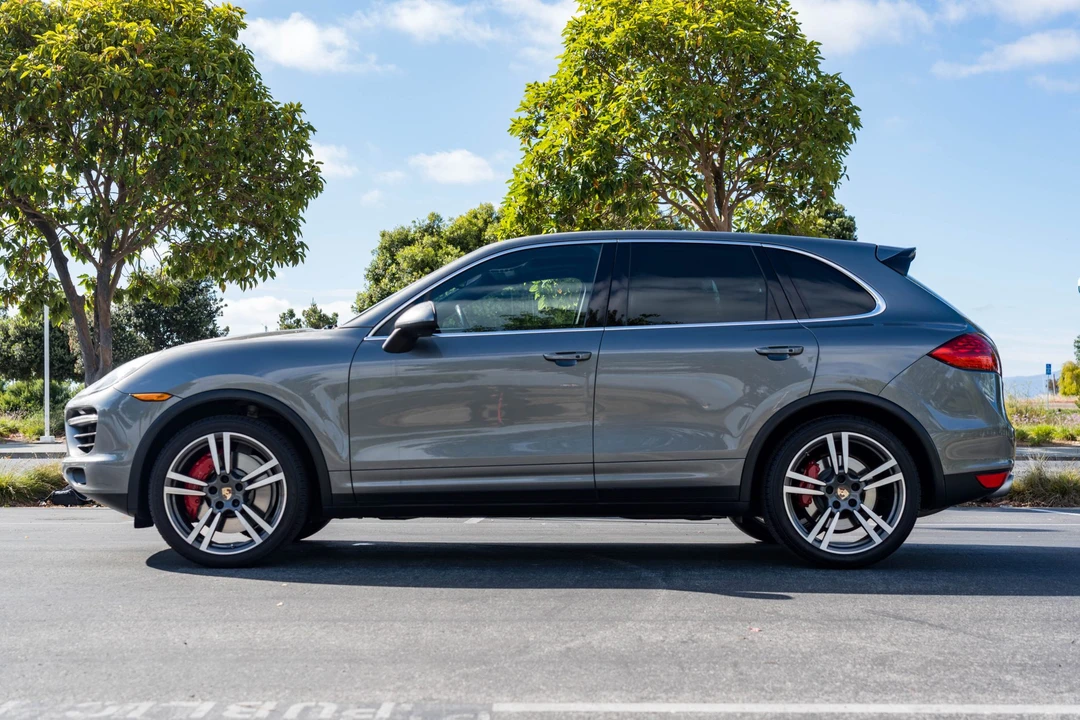 2014 Porsche 958 Cayenne Turbo - Image 8 of 31