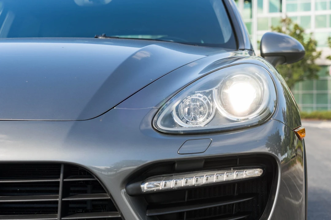 2014 Porsche 958 Cayenne Turbo - Image 10 of 31