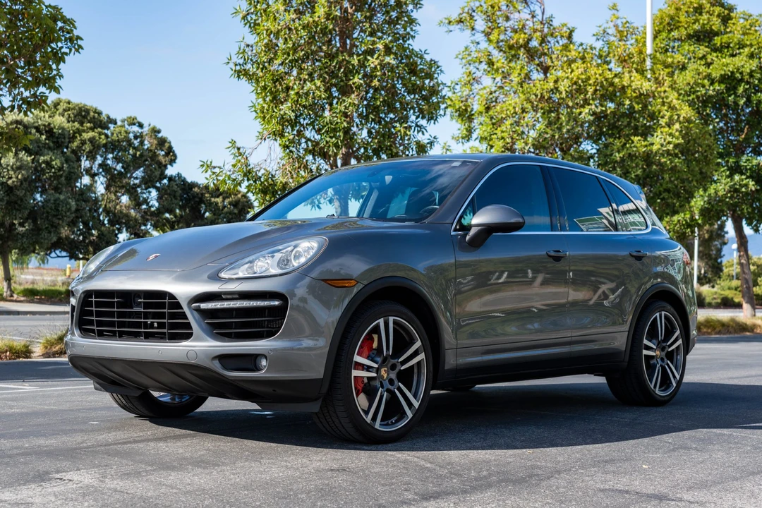 2014 Porsche 958 Cayenne Turbo - Image 2 of 31