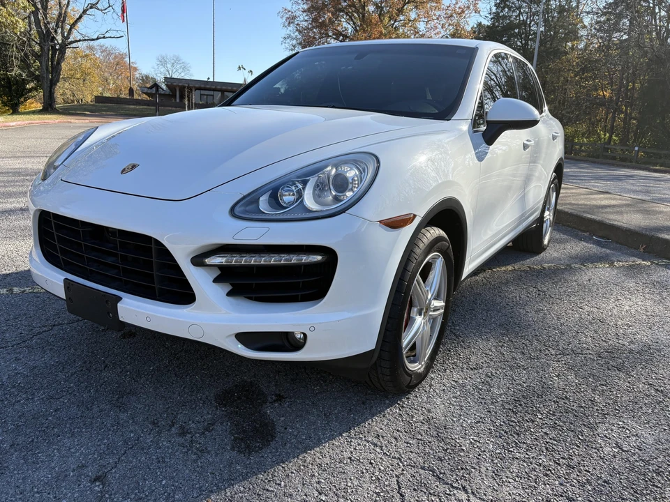 2014 Porsche 958 Cayenne Turbo - Image 5 of 31