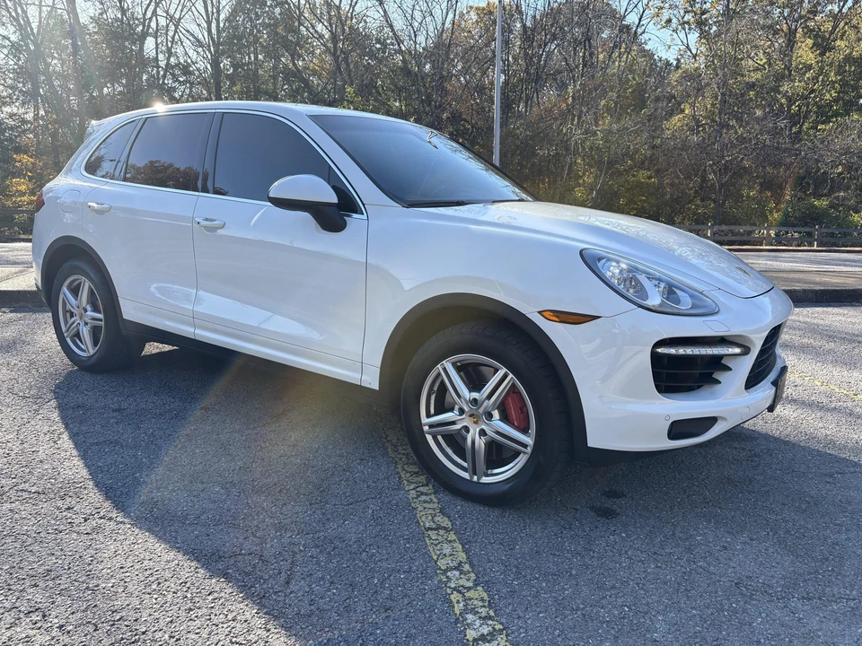 2014 Porsche 958 Cayenne Turbo - Image 9 of 31