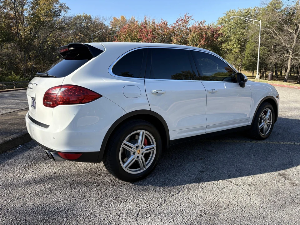 2014 Porsche 958 Cayenne Turbo - Image 11 of 31
