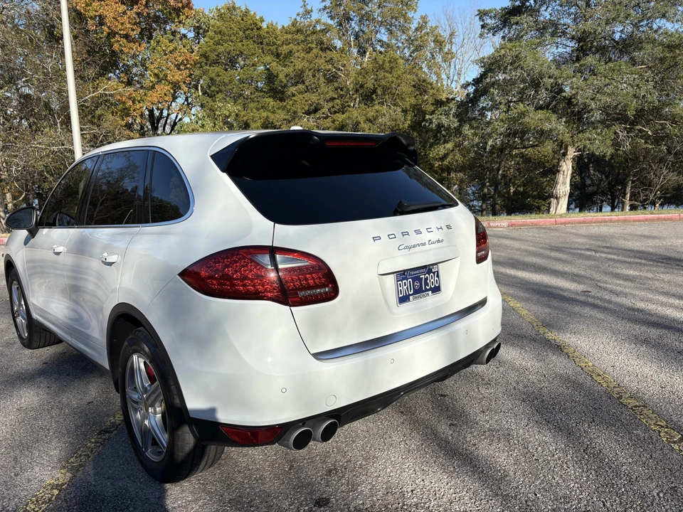 2014 Porsche 958 Cayenne Turbo - Image 14 of 31