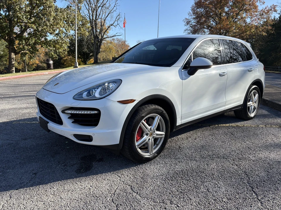 2014 Porsche 958 Cayenne Turbo - Image 3 of 31