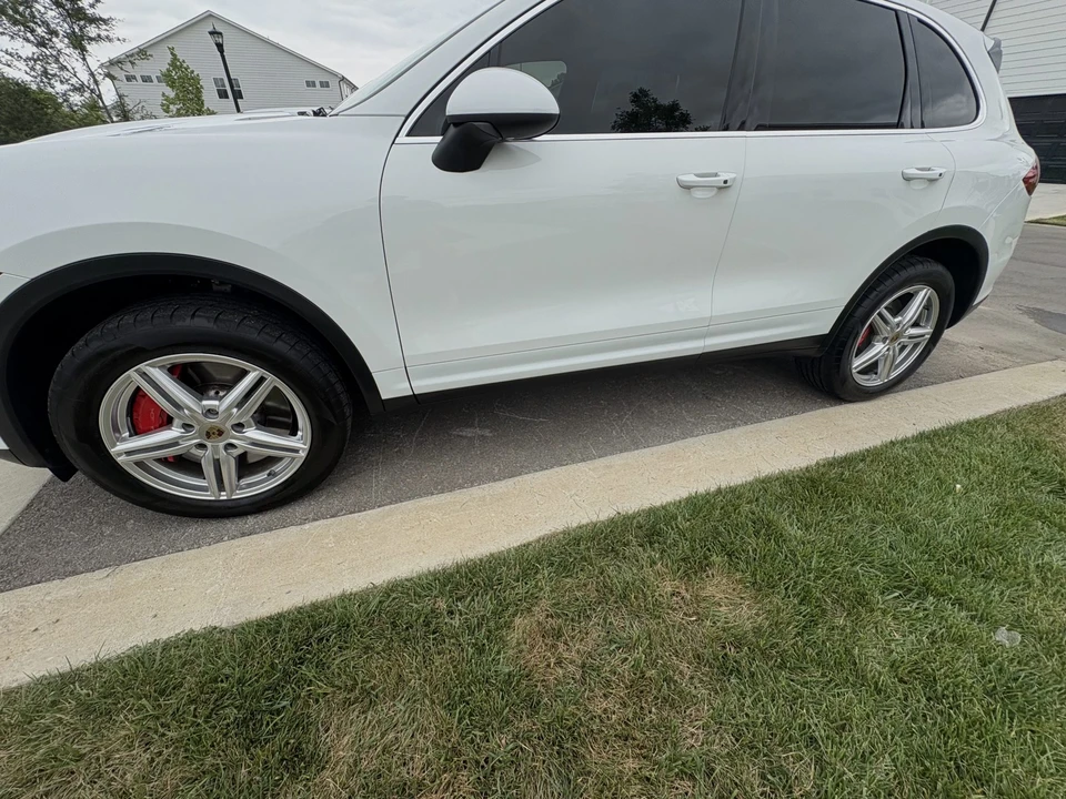 2014 Porsche 958 Cayenne Turbo - Image 25 of 31