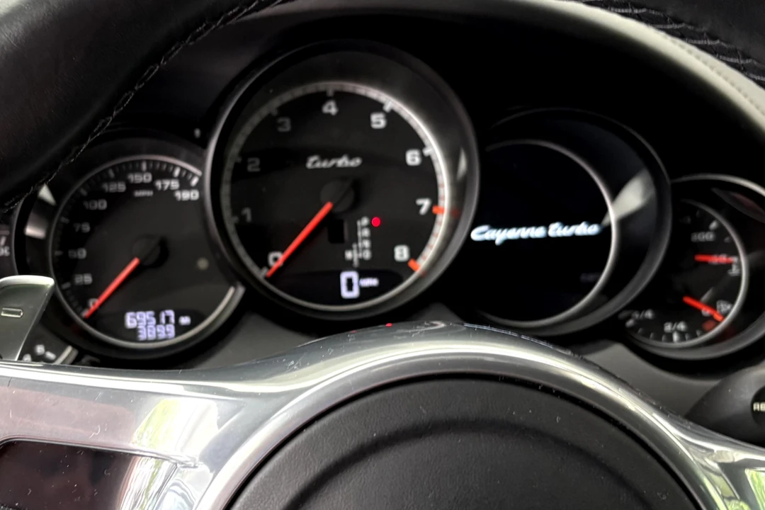 2014 Porsche 958 Cayenne Turbo - Image 28 of 31