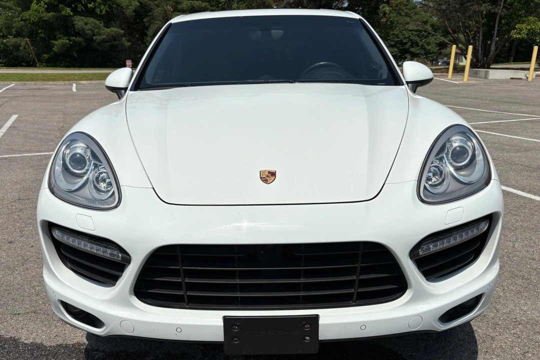 2014 Porsche 958 Cayenne Turbo - Image 2 of 31