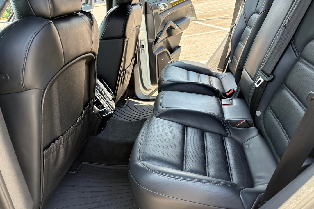 2014 Porsche 958 Cayenne Turbo - Image 27 of 31